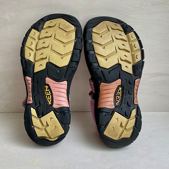 closed toe pink sandals